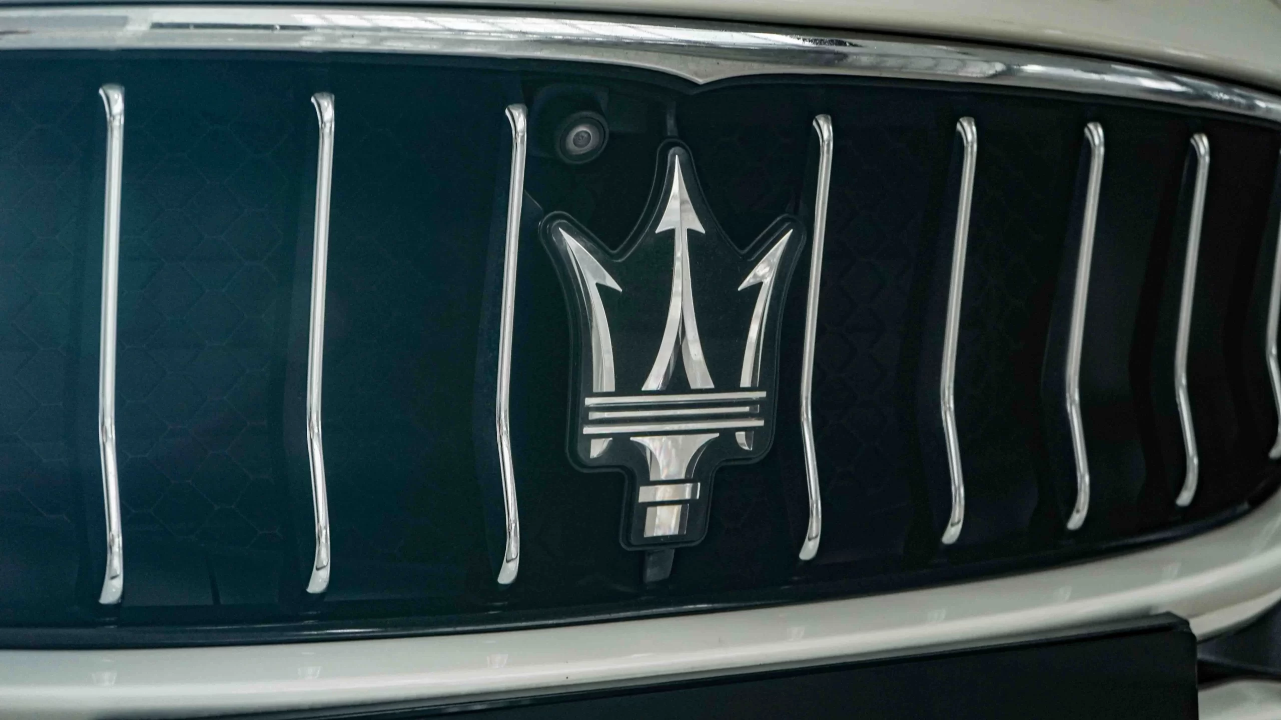 Maserati Quattroporte (4)
