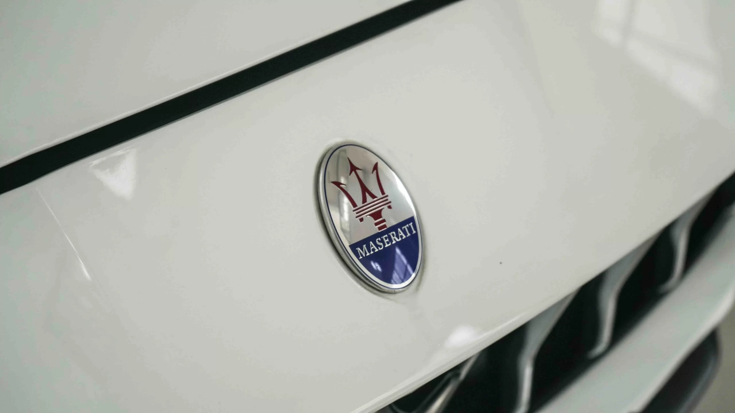 Maserati Quattroporte (5)
