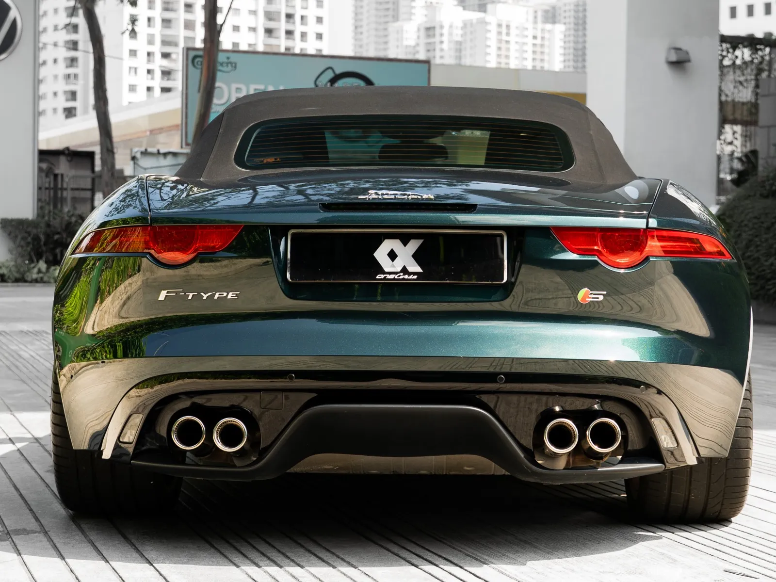 Jaguar F-Type V8S Convertible-10