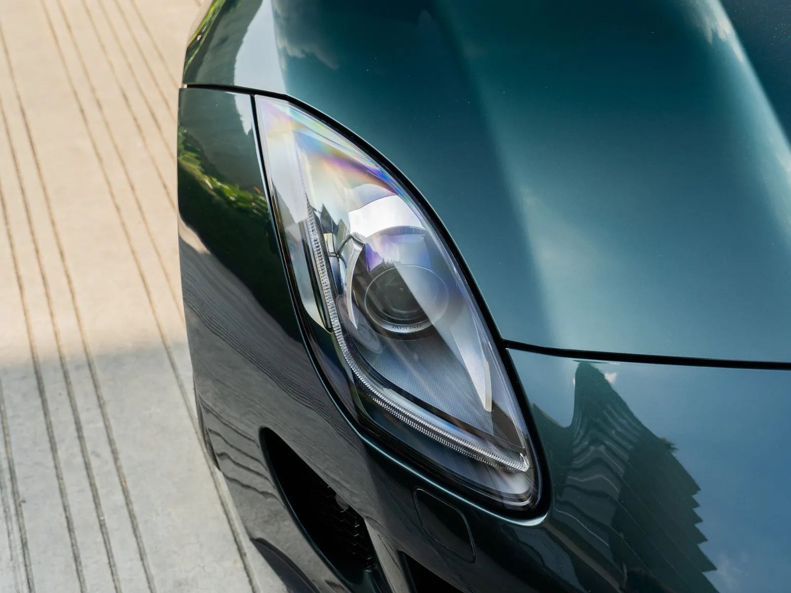 Jaguar F-Type V8S Convertible-19