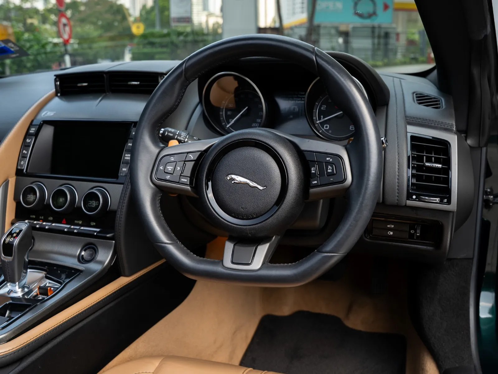 Jaguar F-Type V8S Convertible-28