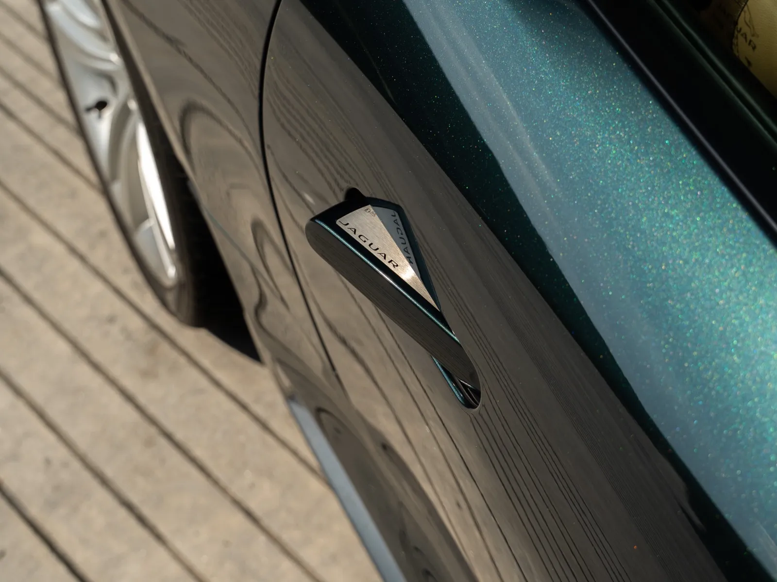 Jaguar F-Type V8S Convertible-7