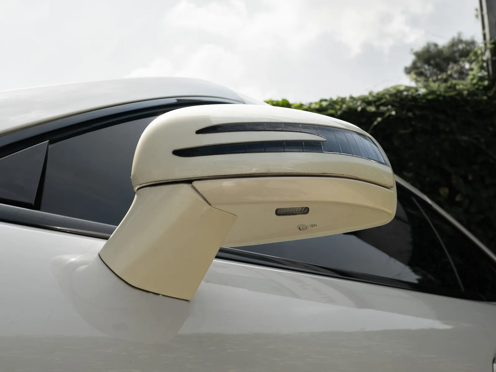 Mercedes SL63 AMG-10