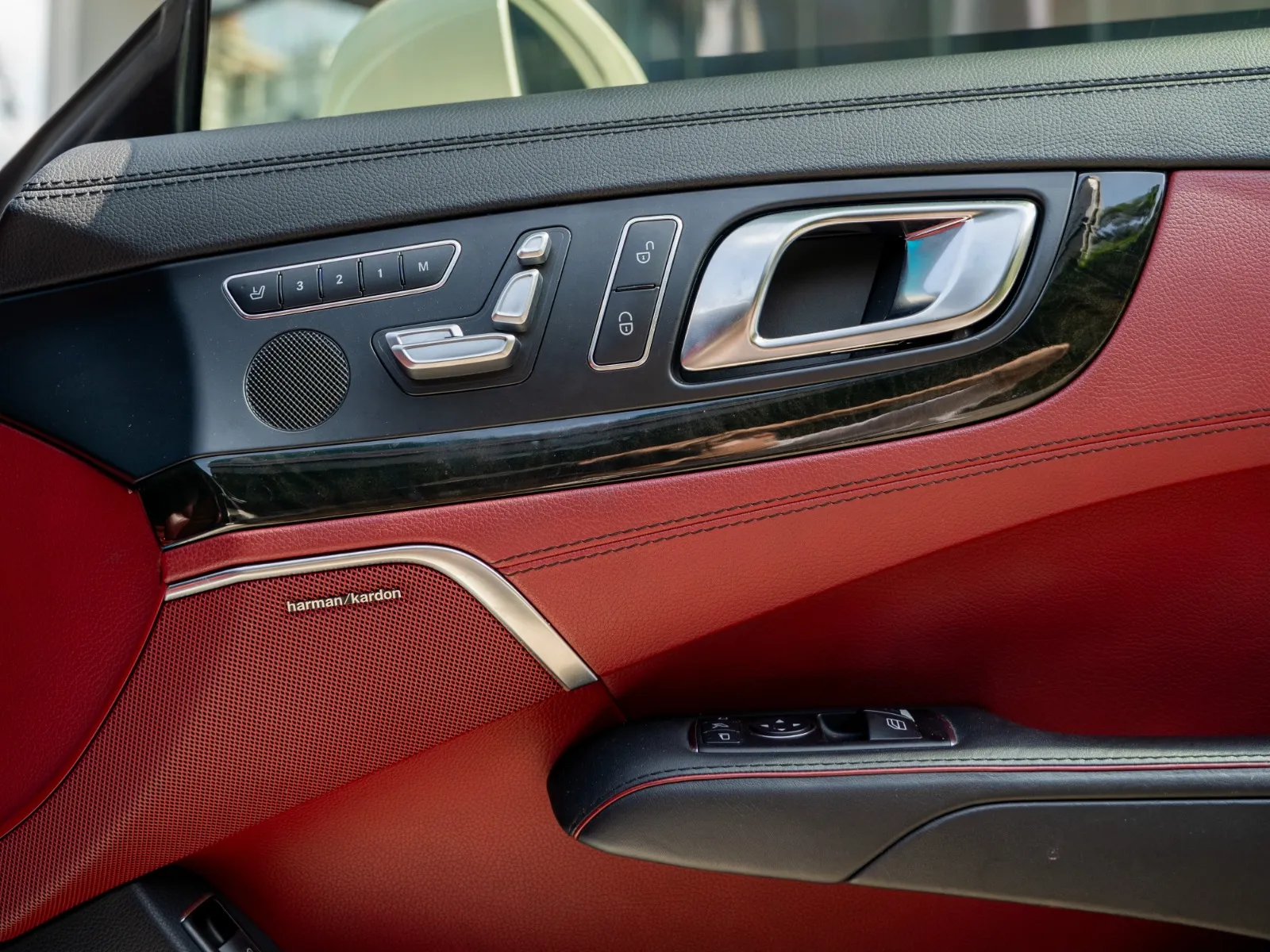 Mercedes SL63 AMG-19