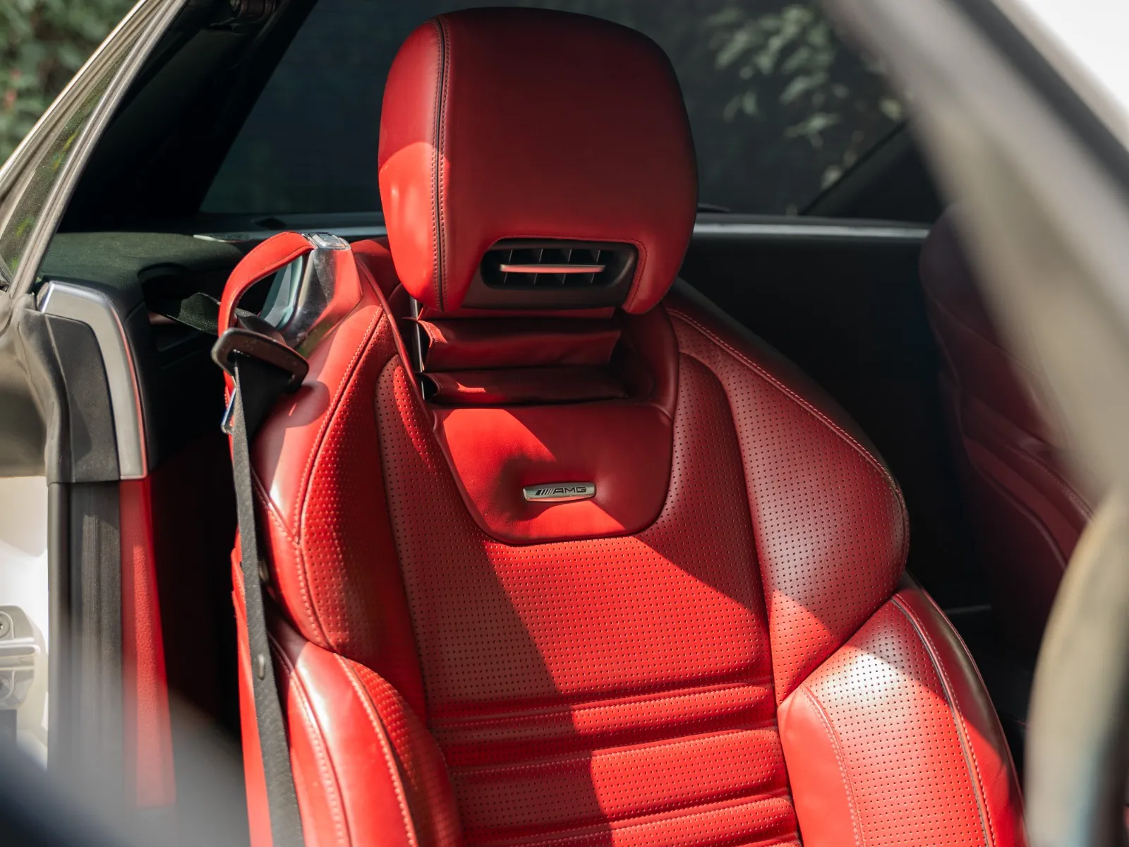 Mercedes SL63 AMG-21