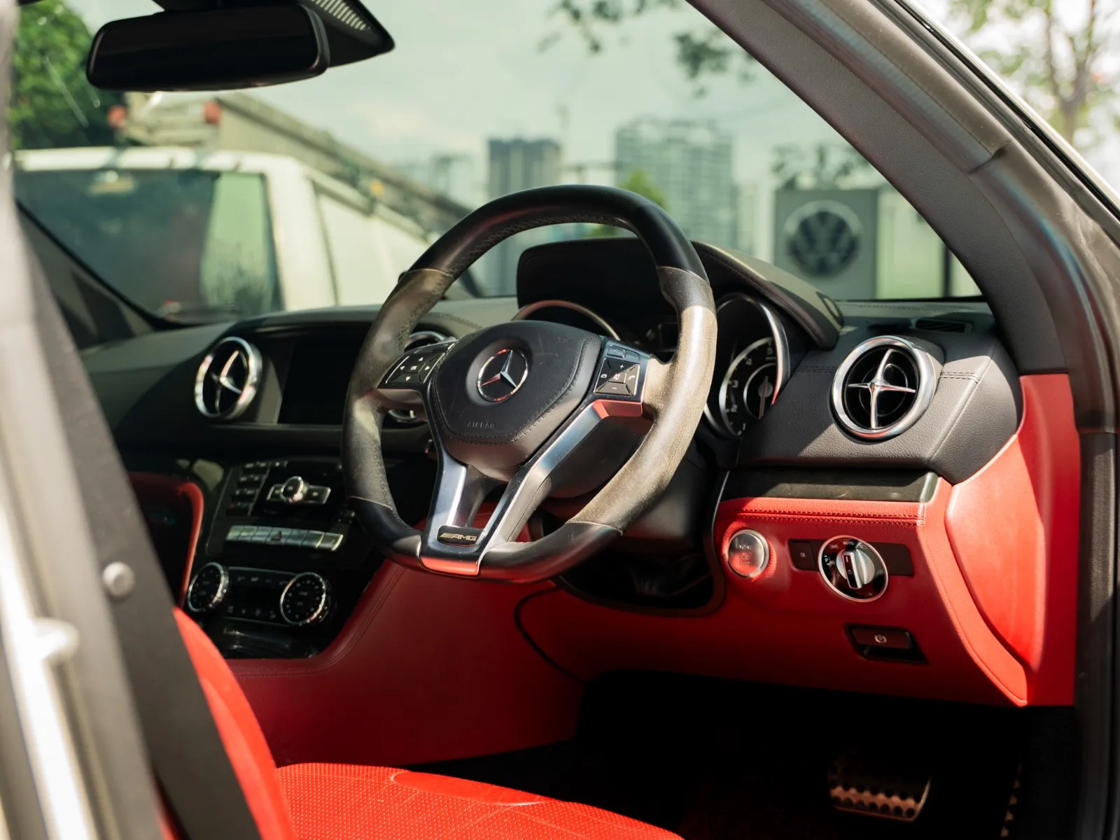 Mercedes SL63 AMG-22