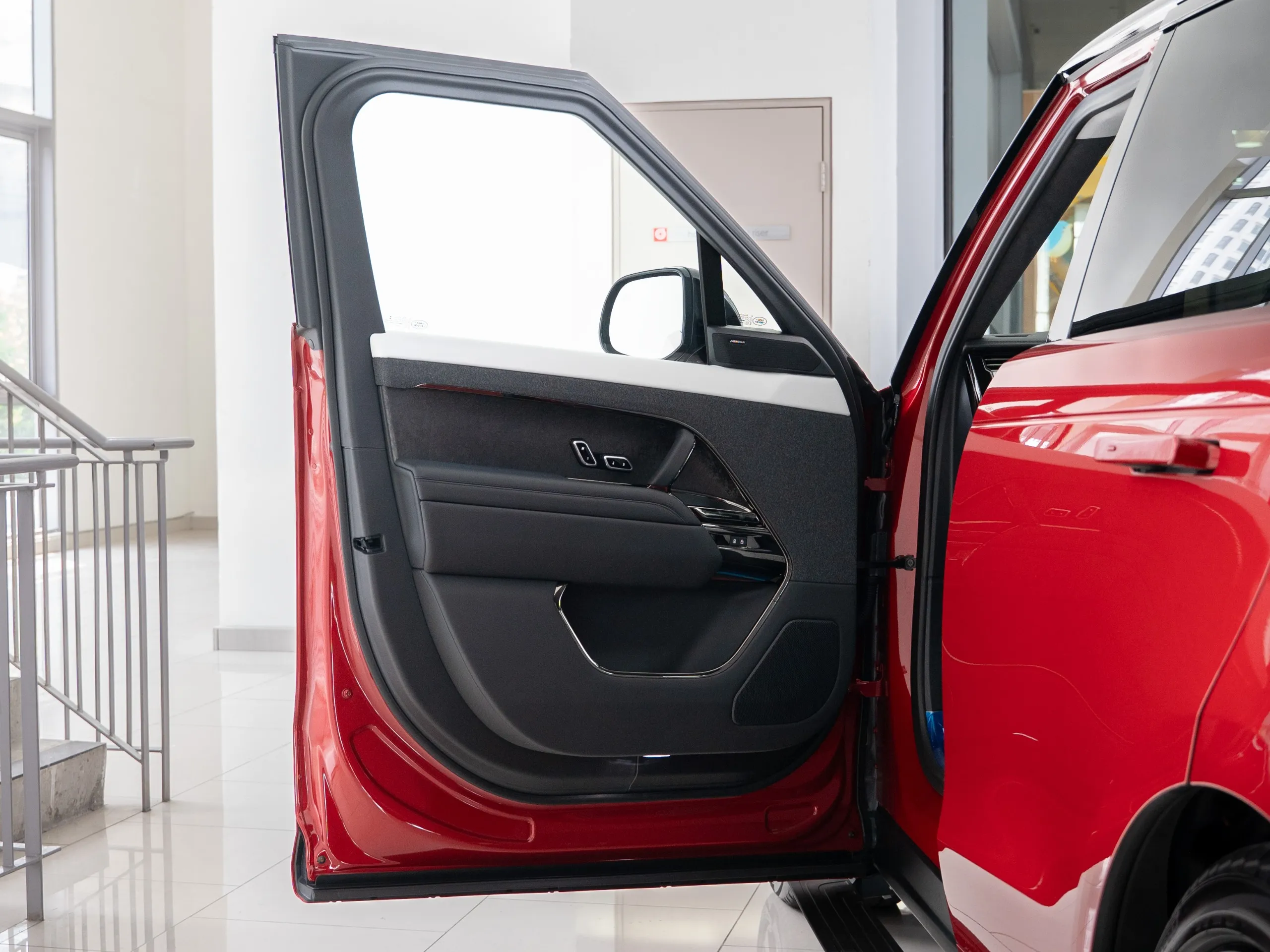 Range Rover Sport First Edition-3